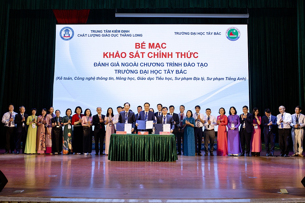 Bế mạc Khảo sát chính thức phục vụ đánh giá ngoài 06 chương trình đào tạo Trường Đại học Tây Bắc năm 2025