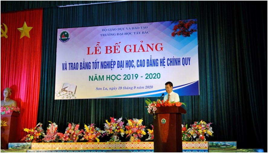 Lễ Bế giảng và Trao Bằng tốt nghiệp đại học, cao đẳng hệ chính quy năm học 2019 - 2020