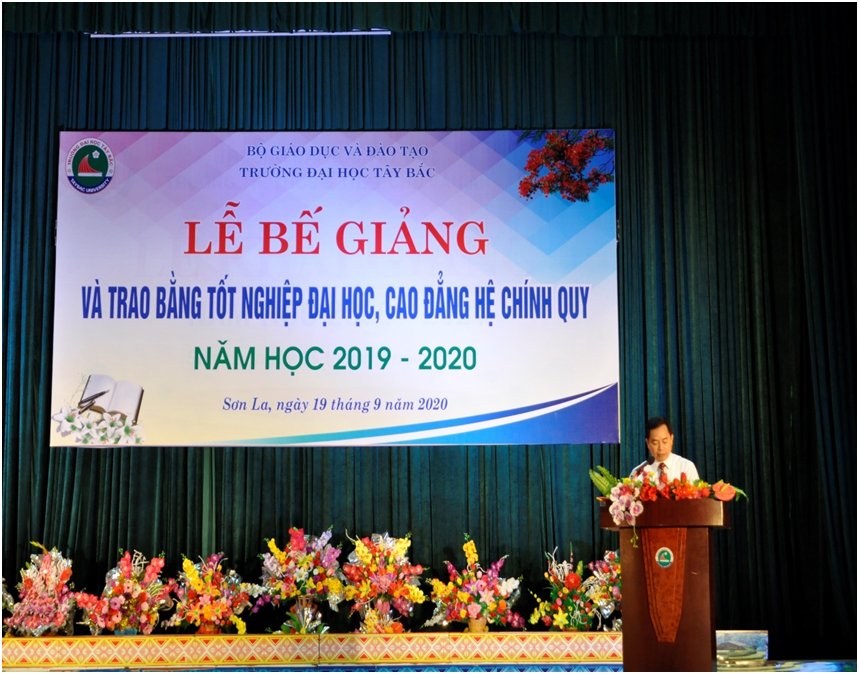Lễ Bế giảng và Trao Bằng tốt nghiệp đại học, cao đẳng hệ chính quy năm học 2019 - 2020