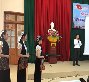 Ngoại khóa Ngôn ngữ và Văn hóa Việt - Lào