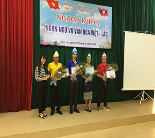 Ngoại khóa Ngôn ngữ và Văn hóa Việt - Lào