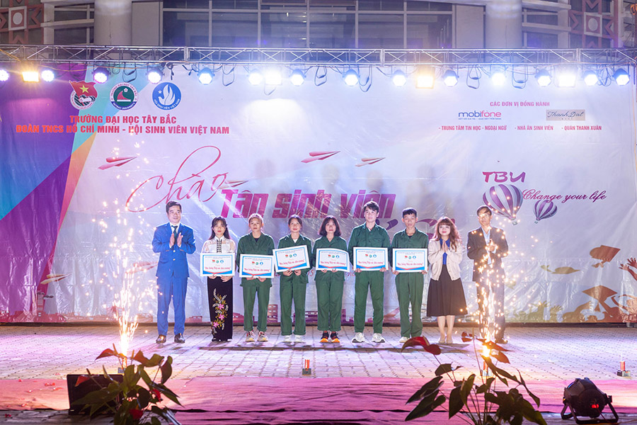 Chương trình “Chào tân sinh viên K61”