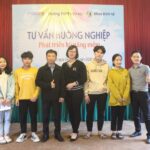 Bộ môn Quản trị kinh doanh, Khoa Kinh tế tổ chức tư vấn hướng nghiệp và phát triển kỹ năng mềm cho học sinh tại Trường THPT Mộc Hạ, huyện Vân Hồ, tỉnh Sơn La