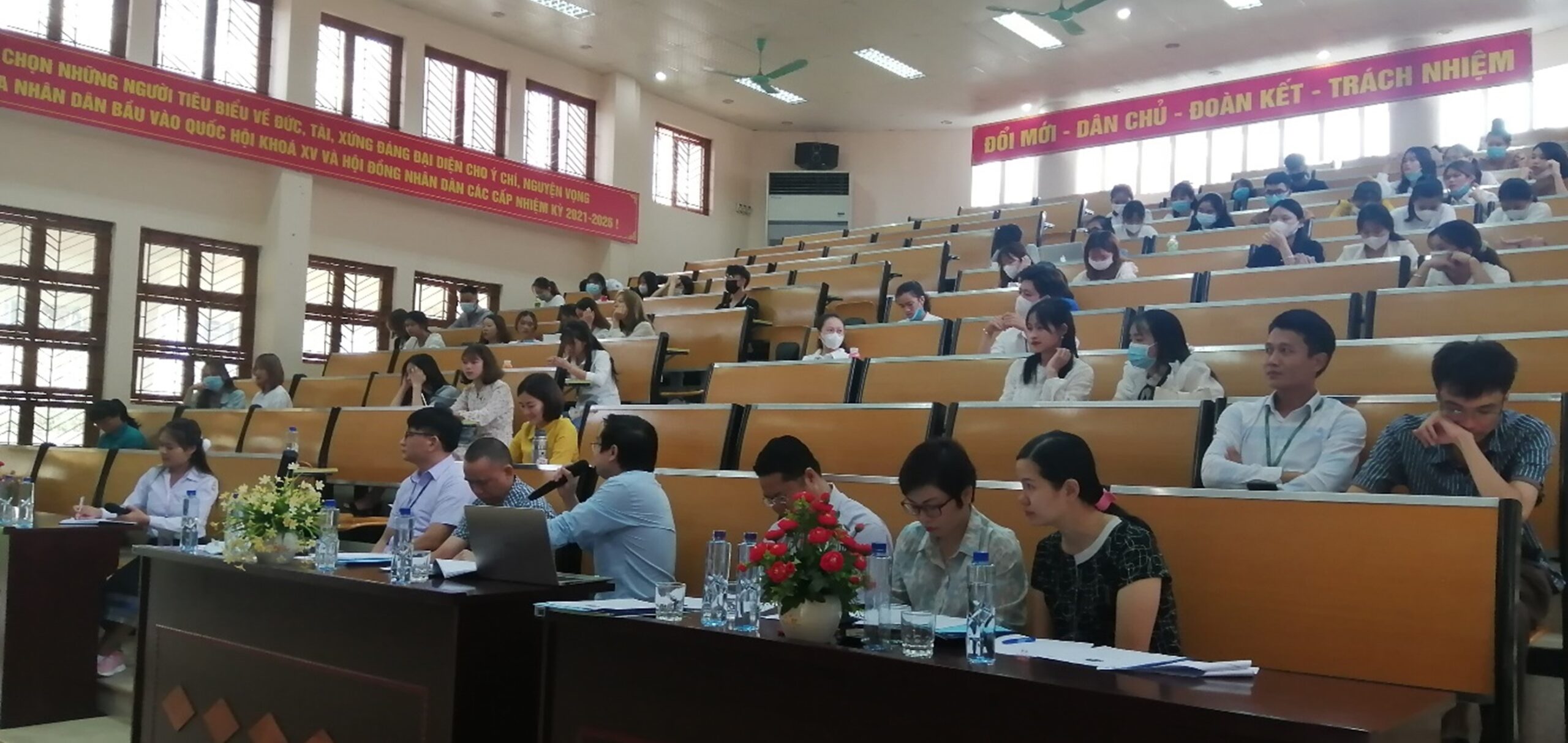 Chung kết cuộc thi học sinh, sinh viên với ý tưởng khởi nghiệp năm 2021 tại Trường Đại học Tây Bắc