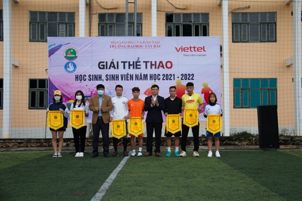 Khai mạc Giải thể thao học sinh, sinh viên Trường Đại học Tây Bắc năm học 2021 – 2022