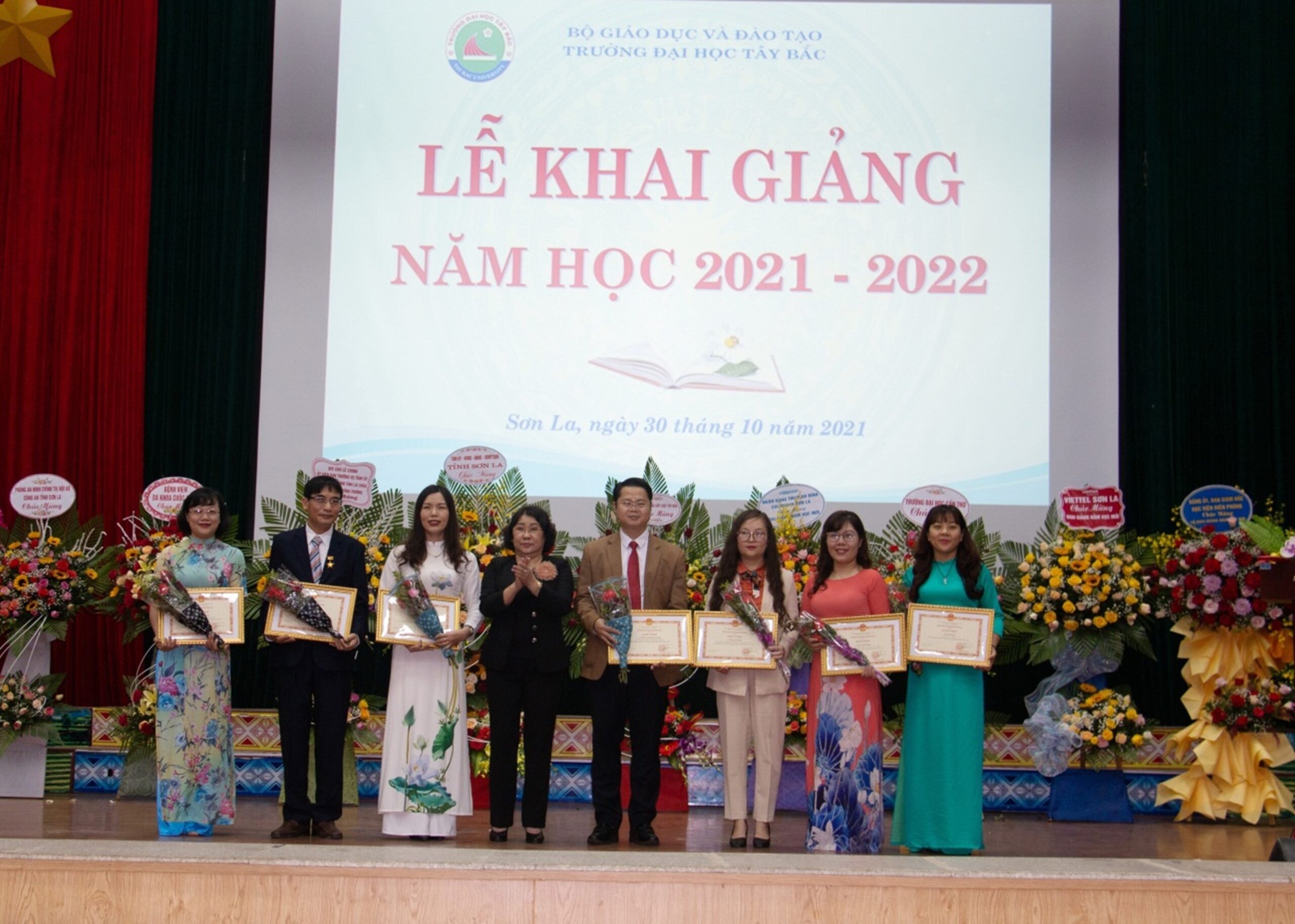 Trường Đại học Tây Bắc tổ chức Lễ Khai giảng năm học 2021 – 2022
