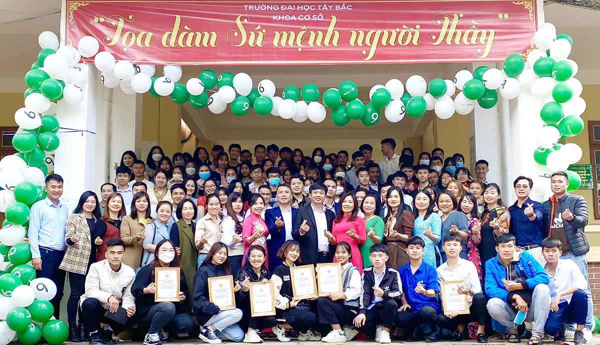 Khoa Cơ sở tổ chức Tọa đàm chủ đề “Sứ mạng Nghề Thầy”