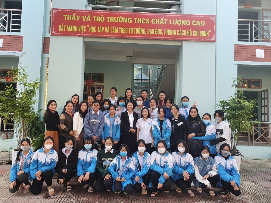 Bộ môn Ngữ văn thực hiện nhiệm vụ kết nối, phục vụ cộng đồng tại Trường THCS Chất lượng cao Mai Sơn