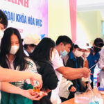 Bộ môn Hóa học, Khoa KHTN-CN tổ chức Chương trình Tư vấn hướng nghiệp và Ngoại khóa Hóa học tại Trường THPT Vân Hồ, TTGDTX huyện Vân Hồ