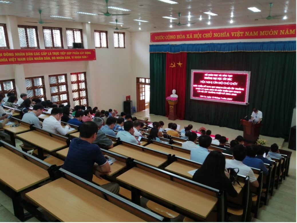 Trường Đại học Tây Bắc tổ chức Hội nghị cán bộ chủ chốt  lấy ý kiến phát hiện, giới thiệu nhân sự quy hoạch cấp Trường