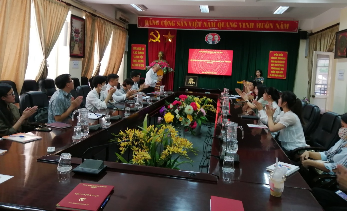 Khai mạc Lớp Đảng viên mới năm 2022