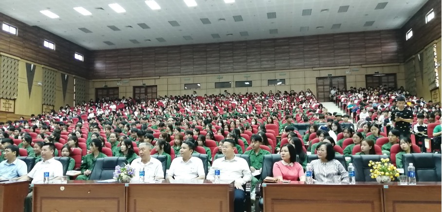 Trường Đại học Tây Bắc tổ chức Tuần sinh hoạt công dân học sinh, sinh viên cho tân sinh viên khoá K64, năm học 2023 – 2024