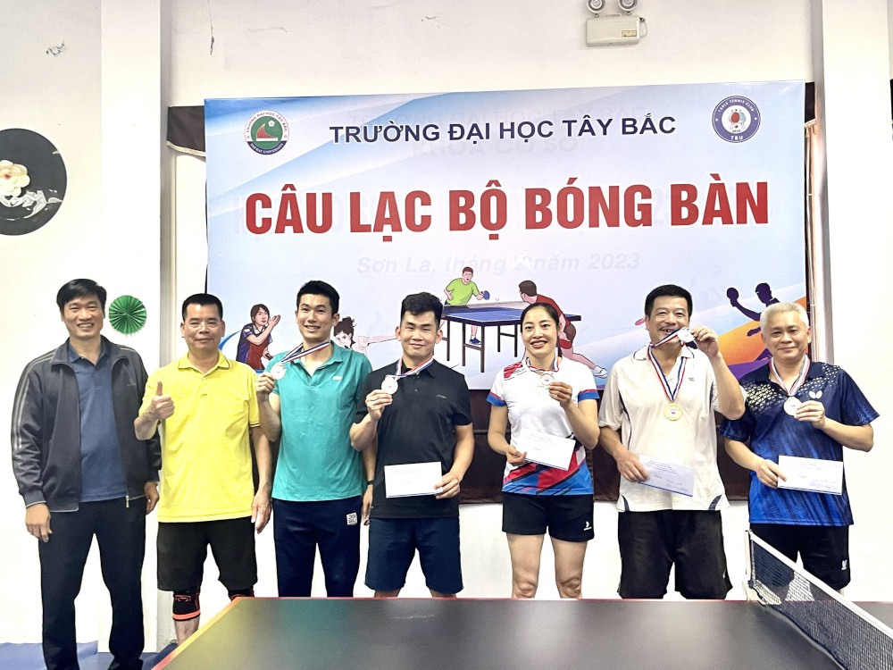 Công đoàn Trường Đại học Tây Bắc tổ chức Giải Bóng bàn chào năm mới Giáp Thìn 2024