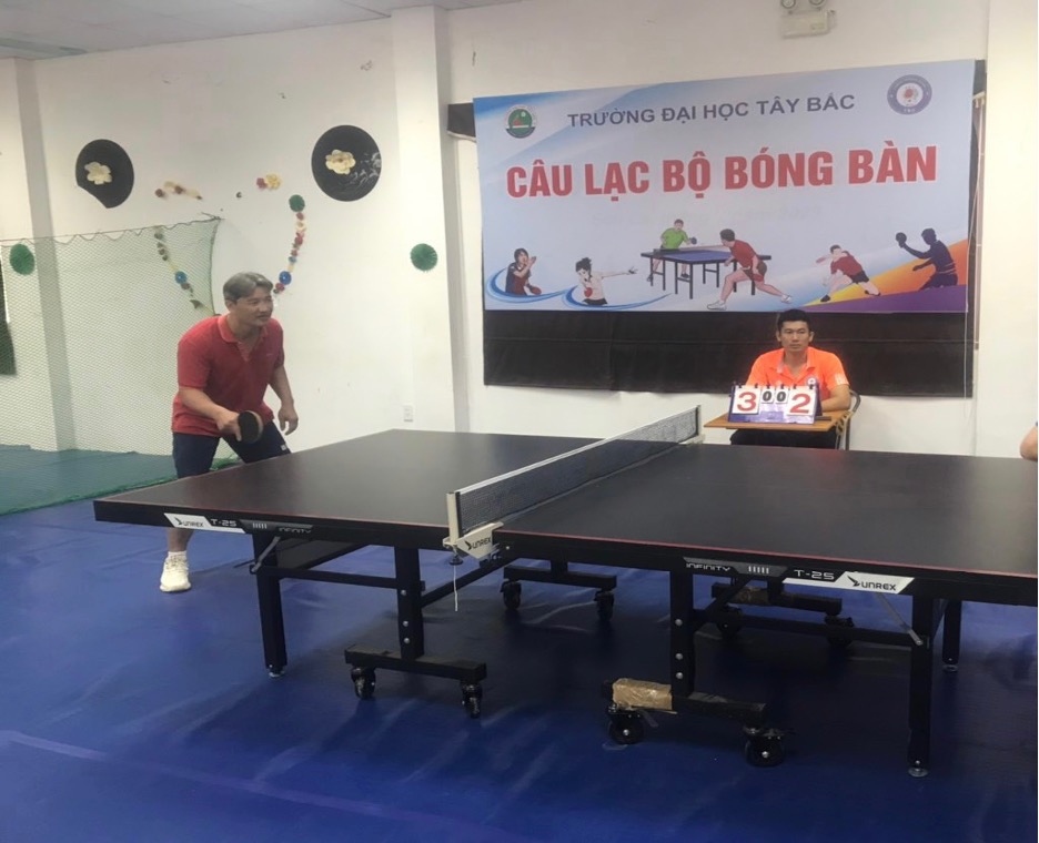 Công đoàn Trường Đại học Tây Bắc tổ chức Giải Bóng bàn chào năm mới Giáp Thìn 2024