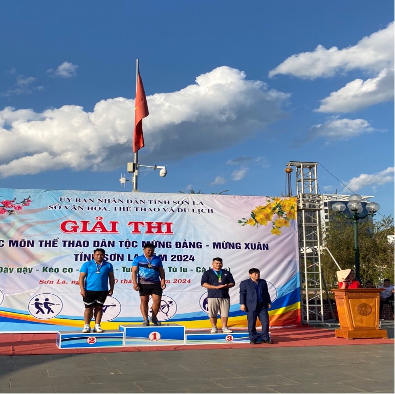 Đoàn thể thao Trường Đại học Tây Bắc tham gia Giải các môn thể thao dân tộc mừng Đảng - mừng Xuân tỉnh Sơn La năm 2024