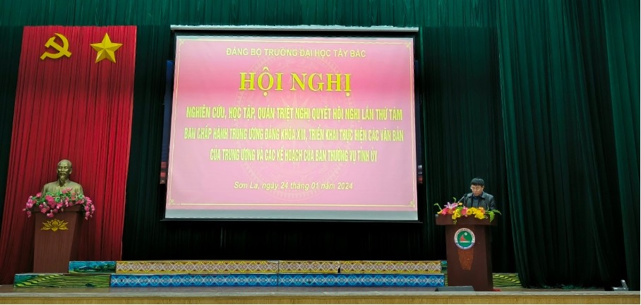 Hội nghị nghiên cứu, học tập, quán triệt Nghị quyết Hội nghị lần thứ tám Ban Chấp hành Trung ương Đảng khóa XIII; triển khai thực hiện các văn bản của trung ương và các kế hoạch của Ban Thường vụ Tỉnh ủy