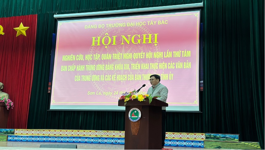 Hội nghị nghiên cứu, học tập, quán triệt Nghị quyết Hội nghị lần thứ tám Ban Chấp hành Trung ương Đảng khóa XIII; triển khai thực hiện các văn bản của trung ương và các kế hoạch của Ban Thường vụ Tỉnh ủy