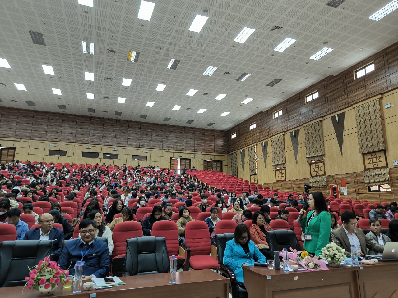 Trường Đại học Tây Bắc tổ chức Hội nghị gặp gỡ, đối thoại giữa Hiệu trưởng với sinh viên năm học 2023 - 2024