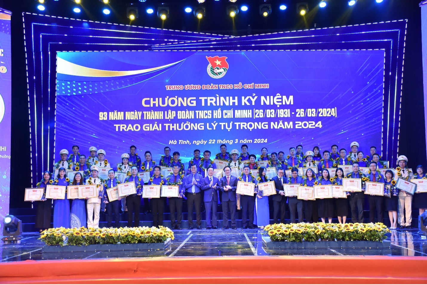 Bí thư Đoàn TNCS Hồ Chí Minh Trường Đại học Tây Bắc vinh dự được nhận Giải thưởng Lý Tự Trọng năm 2024