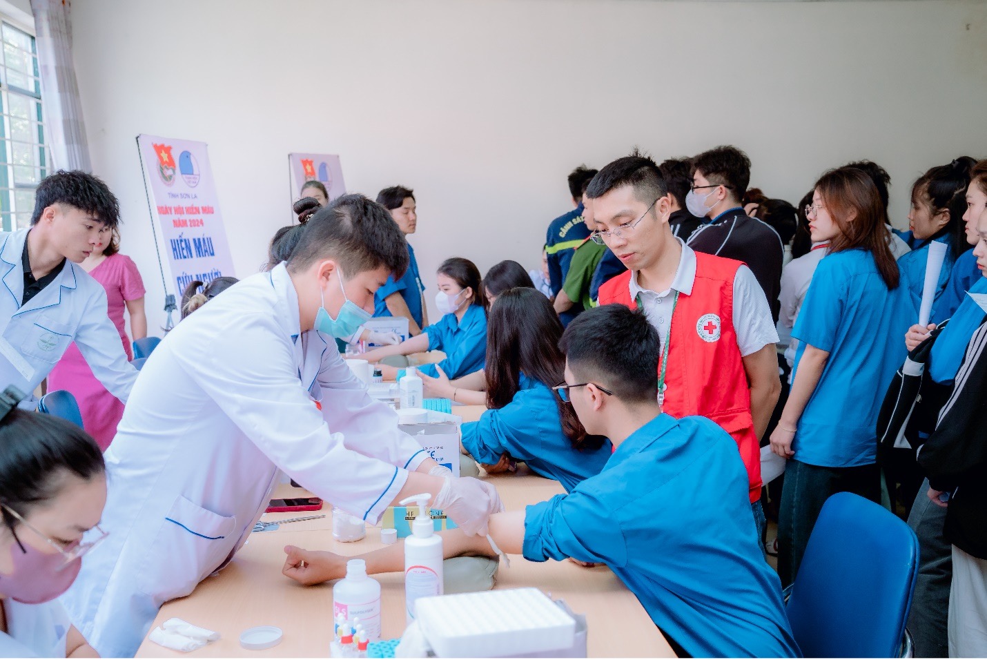Trường Đại học Tây Bắc phối hợp tổ chức "Ngày hội hiến máu - Giọt hồng tình nguyện" năm 2024