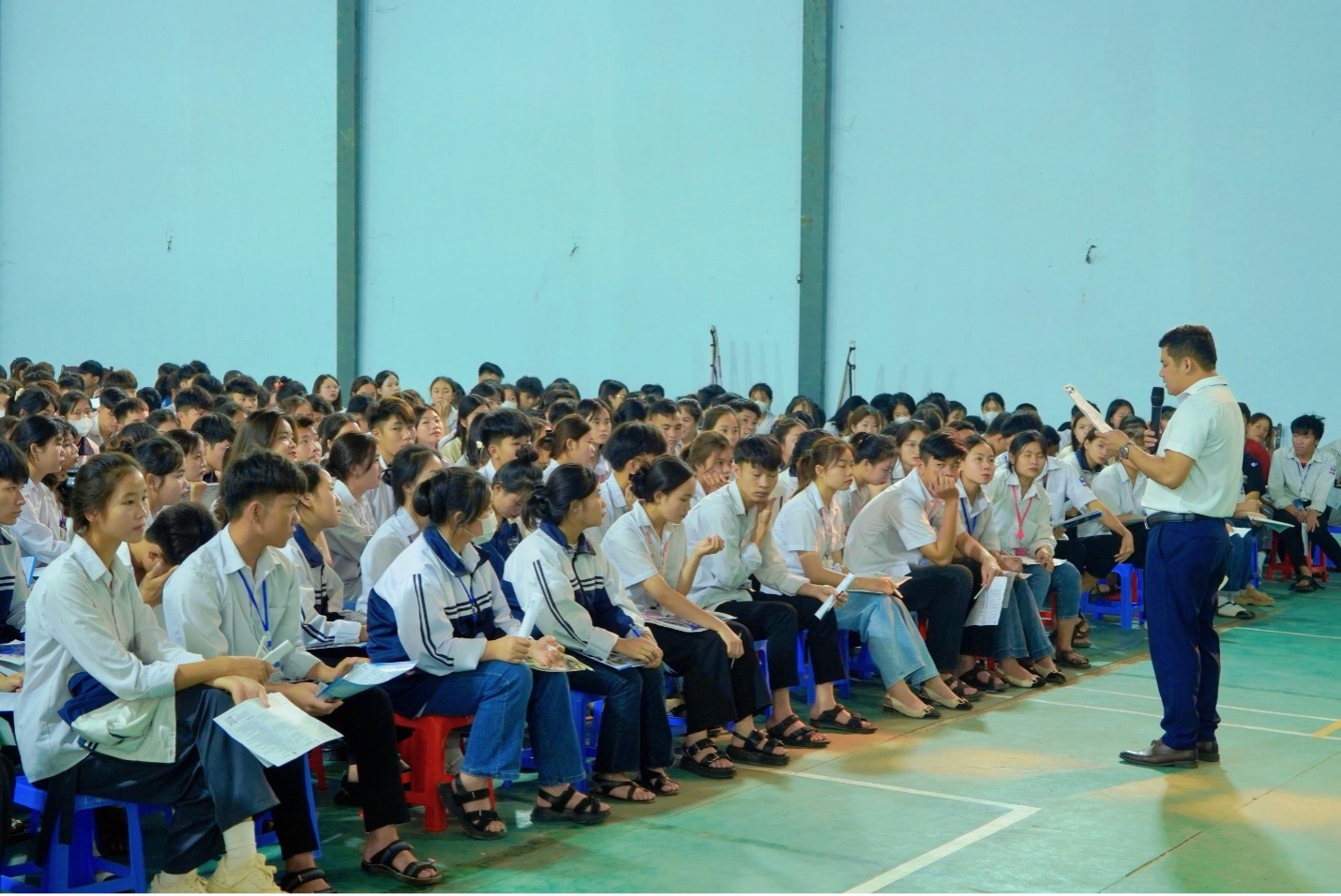 Đoàn công tác số 1 Trường Đại học Tây Bắc tổ chức Chương trình tư vấn, hướng nghiệp cho học sinh THPT trên địa bàn tỉnh Sơn La năm 2024
