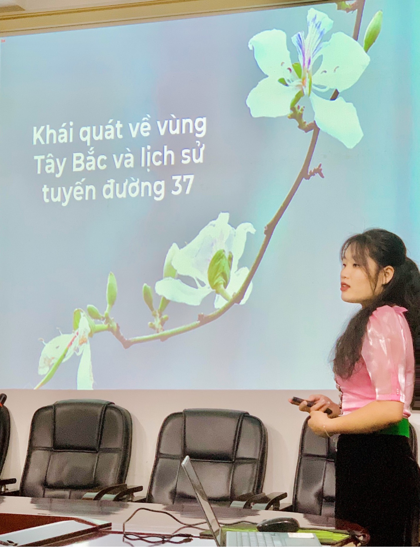 Seminar “Vùng Tây Bắc với cuộc kháng chiến chống Pháp và công tác phát huy giá trị di sản”