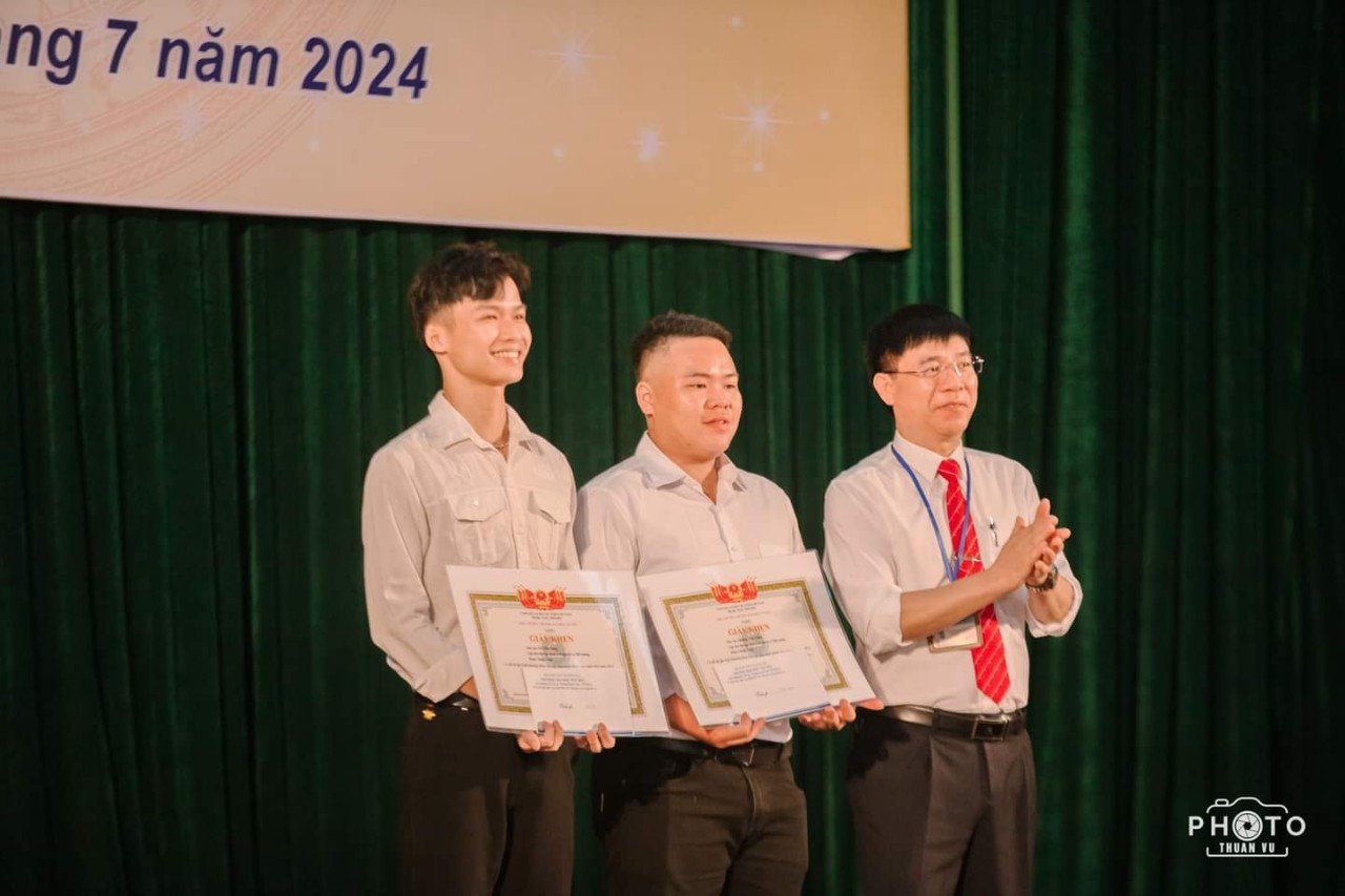 Trường Đại học Tây Bắc tổ chức Lễ Bế giảng và trao bằng cử nhân năm học 2023 - 2024