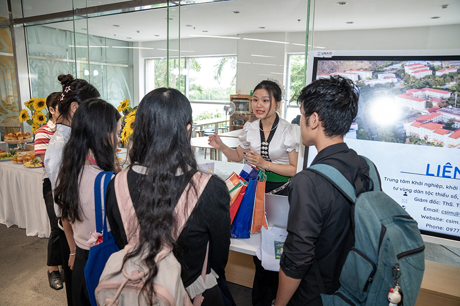 Trường Đại học Tây Bắc tham dự sự kiện Tổng kết Chương trình thúc đẩy đổi mới sáng tạo tạo tác động xã hội (BIT) và giảm thiểu ô nhiễm nhựa (EPPIC)