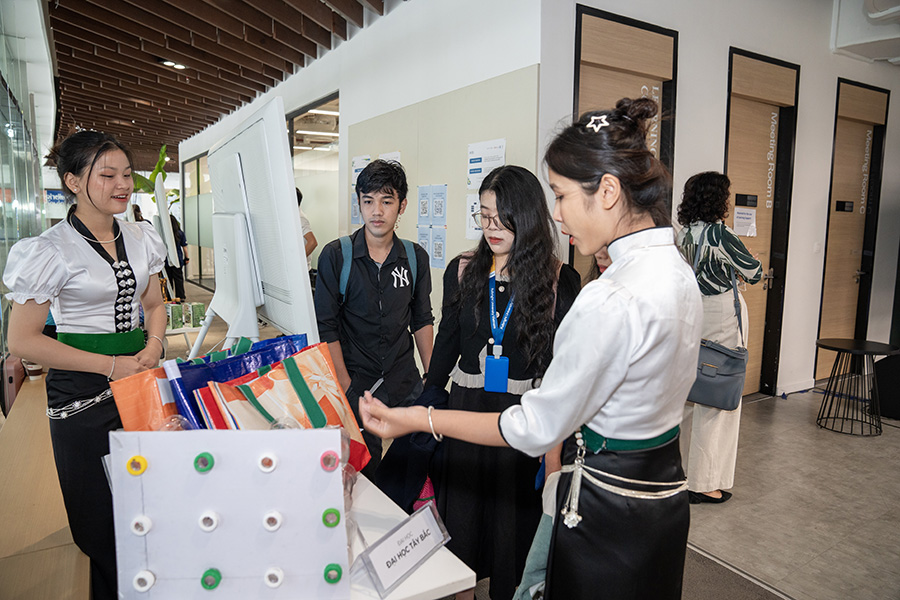 Trường Đại học Tây Bắc tham dự sự kiện Tổng kết Chương trình thúc đẩy đổi mới sáng tạo tạo tác động xã hội (BIT) và giảm thiểu ô nhiễm nhựa (EPPIC)