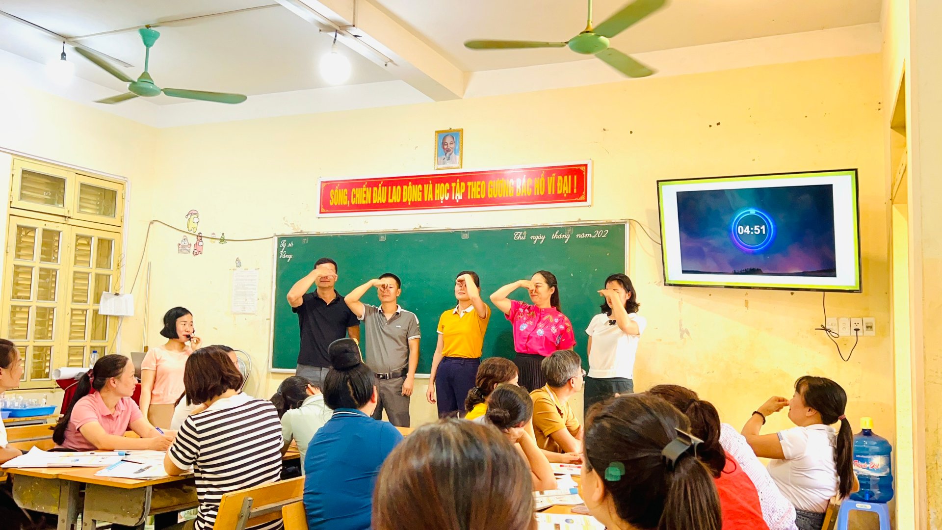 Trường Đại học Tây Bắc tập huấn, bồi dưỡng giáo viên THCS tại huyện Mai Sơn