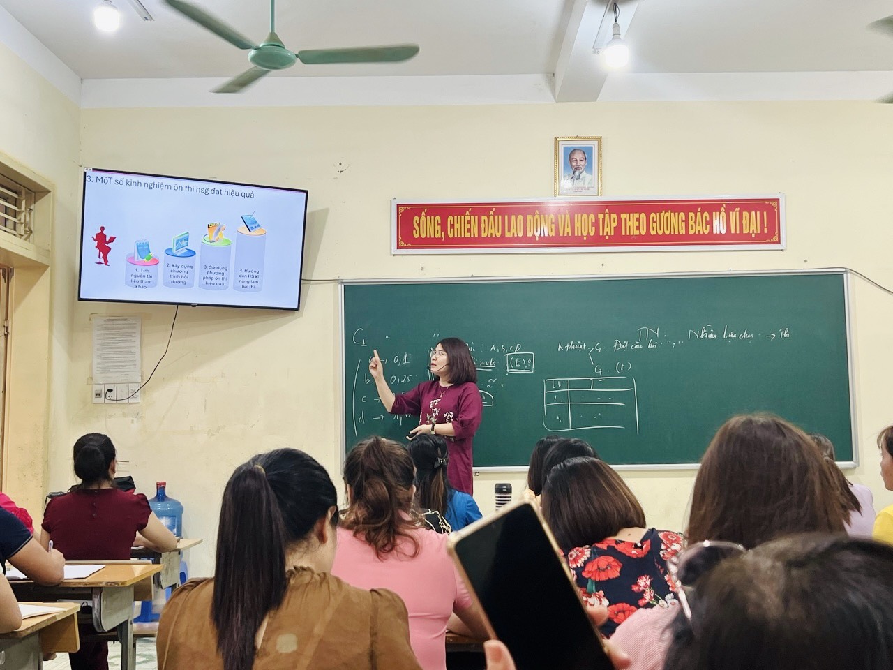 Trường Đại học Tây Bắc tập huấn, bồi dưỡng giáo viên THCS tại huyện Mai Sơn