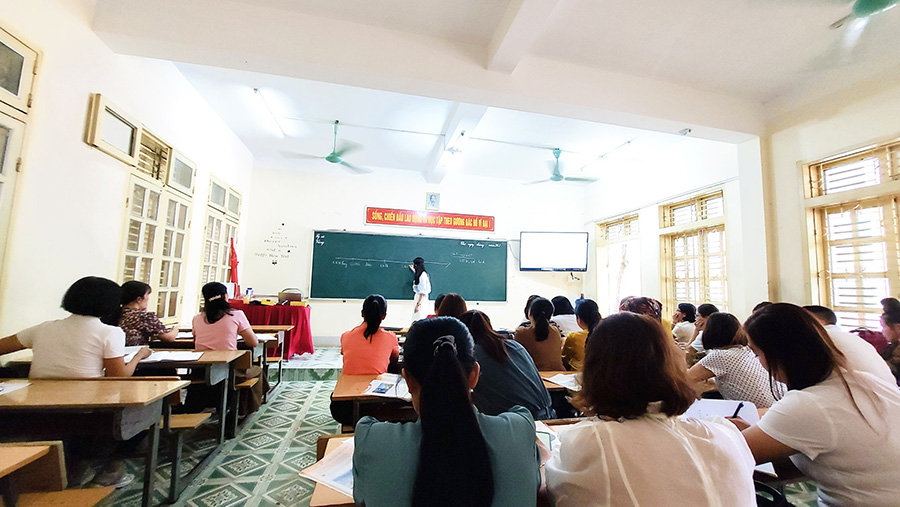 Trường Đại học Tây Bắc tập huấn, bồi dưỡng giáo viên THCS tại huyện Mai Sơn