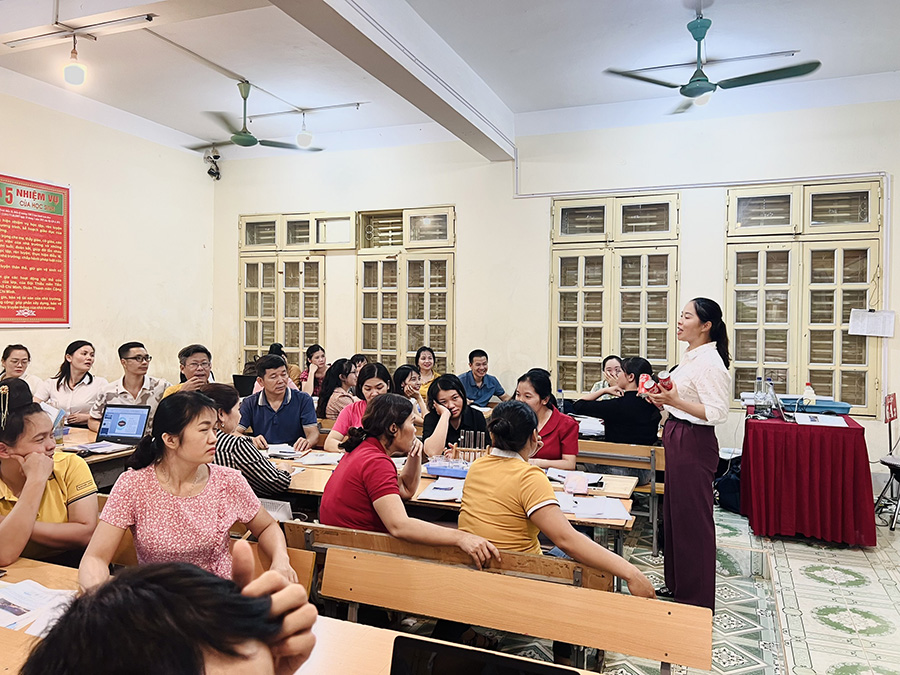 Trường Đại học Tây Bắc tập huấn, bồi dưỡng giáo viên THCS tại huyện Mai Sơn