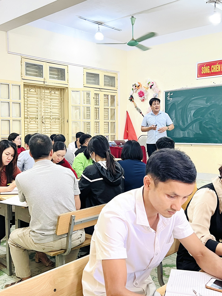 Trường Đại học Tây Bắc tập huấn, bồi dưỡng giáo viên THCS tại huyện Mai Sơn