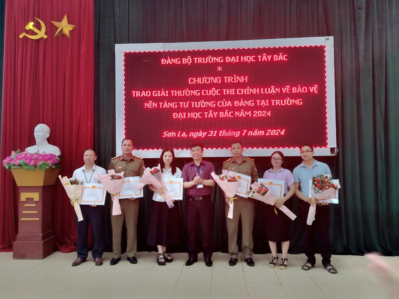 Chương trình tổng kết và trao giải thưởng Cuộc thi chính luận về bảo vệ nền tảng tư tưởng của Đảng tại Trường Đại học Tây Bắc năm 2024