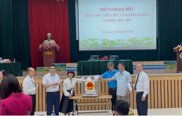 Hội nghị Đại biểu công chức, viên chức người lao động năm học 2024 - 2025 tại Trường Đại học Tây Bắc