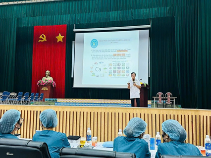 Công đoàn Trường Đại học Tây Bắc tổ chức Chương trình nói chuyện chuyên đề, tư vấn và khám sức khỏe miễn phí cho cán bộ, nhà giáo, người lao động