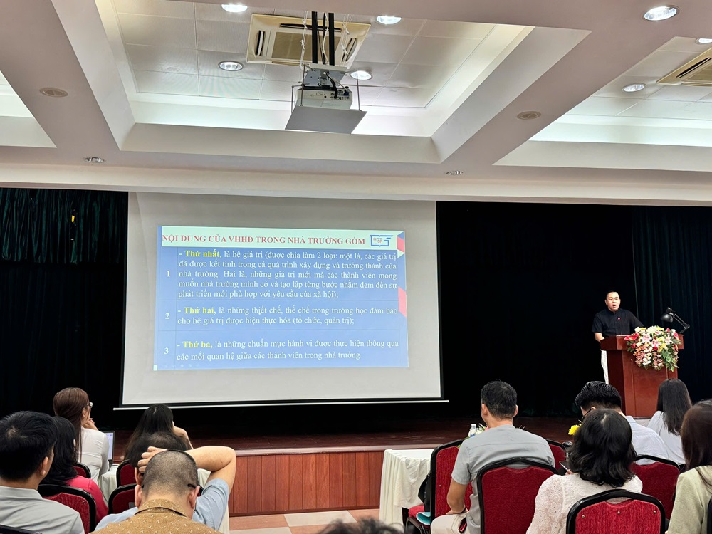 Trường Đại học Tây Bắc tham gia Hội nghị tập huấn công tác xây dựng văn hóa học đường và giáo dục đạo đức, lối sống cho học sinh sinh viên