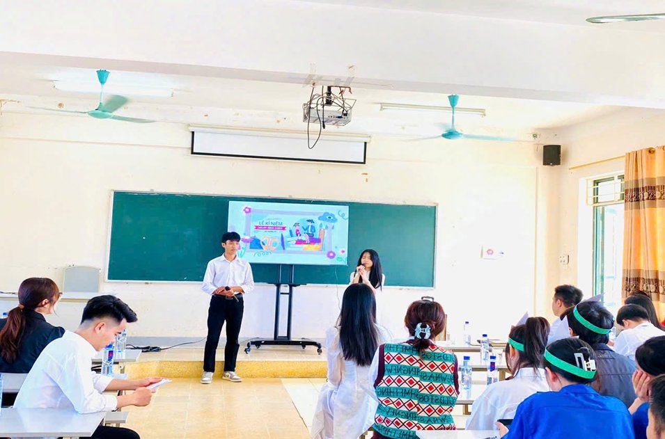 Hội nghị học tốt kỷ niệm ngày Nhà giáo Việt Nam 20/11 của bộ môn Vật lý và bộ môn Dinh dưỡng – Tiết chế năm học 2024 - 2025