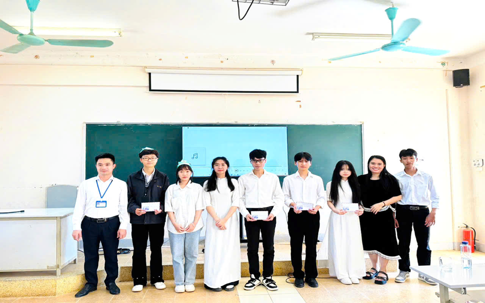 Hội nghị học tốt kỷ niệm ngày Nhà giáo Việt Nam 20/11 của bộ môn Vật lý và bộ môn Dinh dưỡng – Tiết chế năm học 2024 - 2025