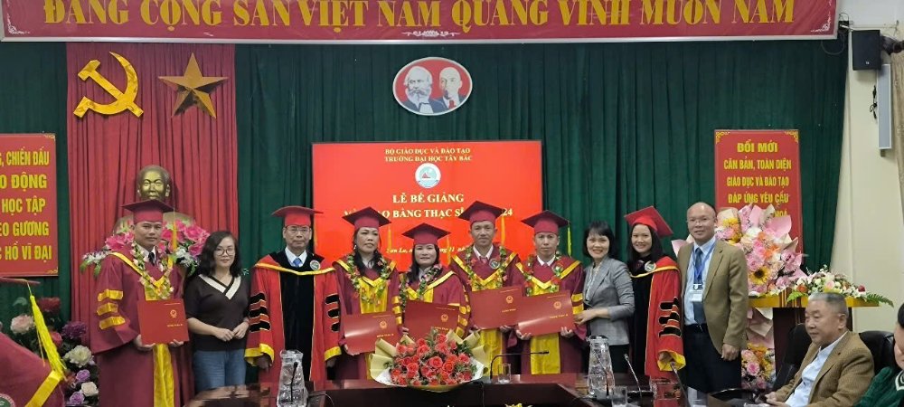 Trường Đại học Tây Bắc tổ chức Lễ Bế giảng và trao bằng Thạc sĩ năm 2024