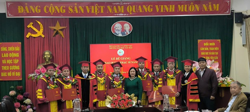 Trường Đại học Tây Bắc tổ chức Lễ Bế giảng và trao bằng Thạc sĩ năm 2024