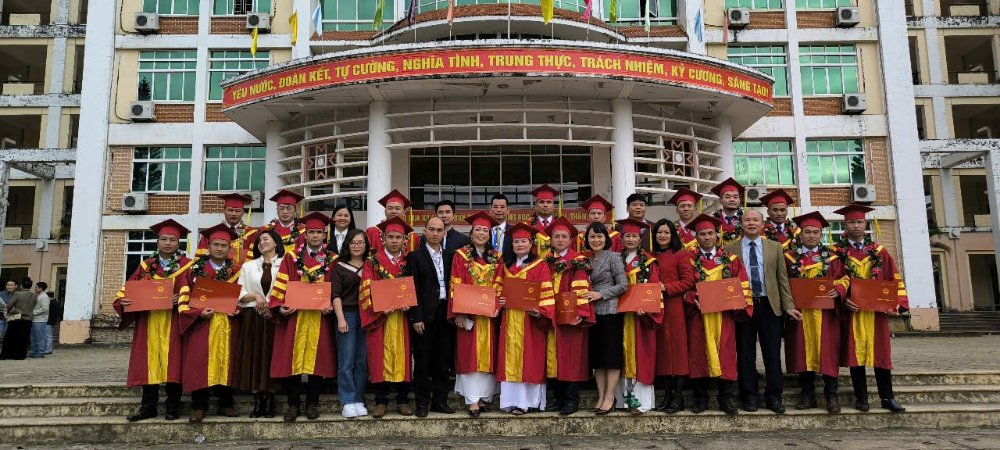 Trường Đại học Tây Bắc tổ chức Lễ Bế giảng và trao bằng Thạc sĩ năm 2024