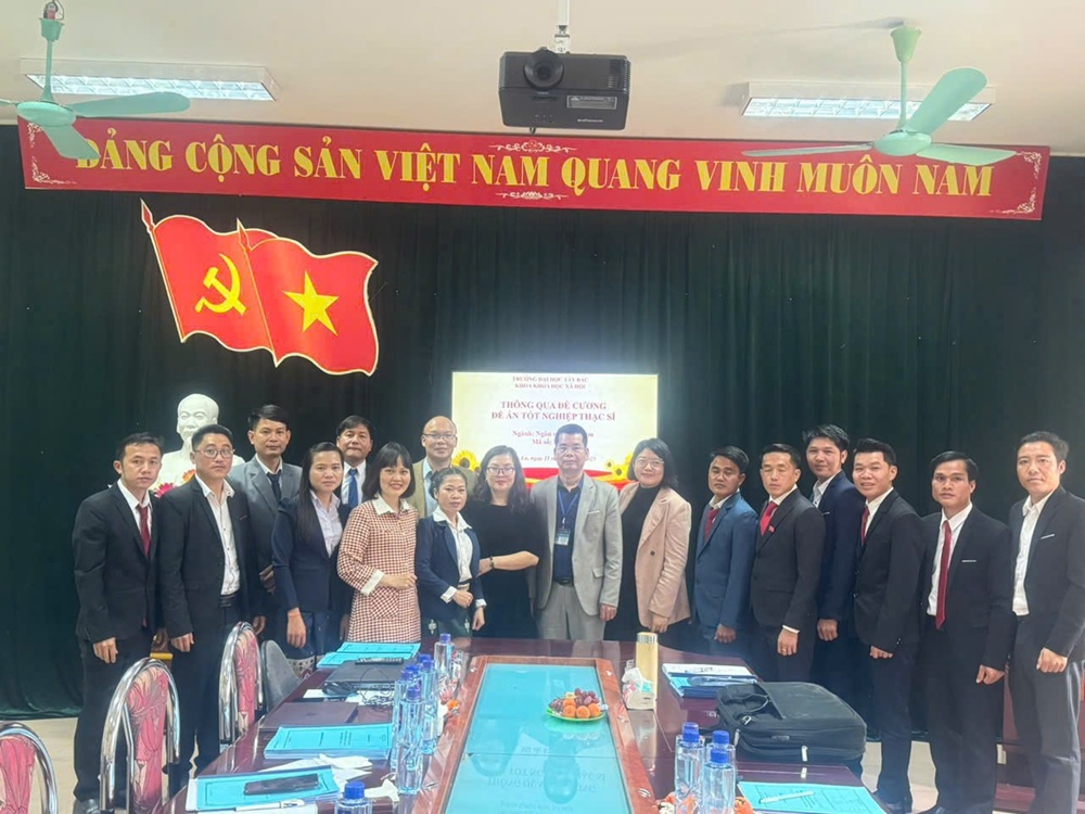Trường Đại học Tây Bắc tổ chức đánh giá tên đề tài và đề cương đề án tốt nghiệp Thạc sĩ khóa 12 – Chuyên ngành Ngôn ngữ Việt Nam