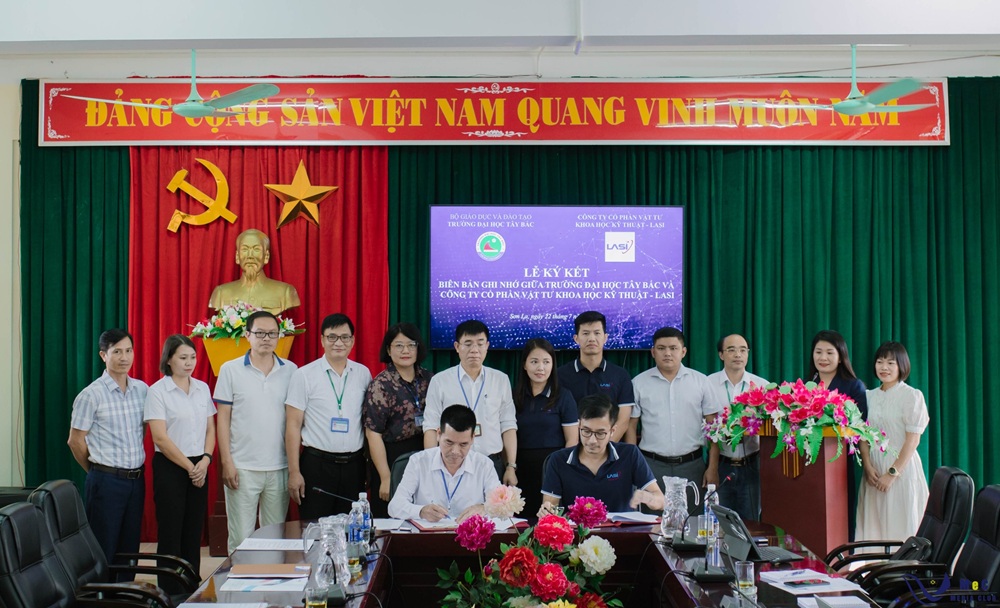 Lễ ký kết biên bản ghi nhớ, seminar về kỹ thuật – công nghệ giữa Trường Đại học Tây Bắc và Công ty Cổ phần vật tư Khoa học Kỹ thuật – Lasi