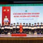 Lễ bế giảng và trao bằng tốt nghiệp đại học, cao đẳng hệ chính quy (đợt 2) năm 2025 tại Trường Đại học Tây Bắc